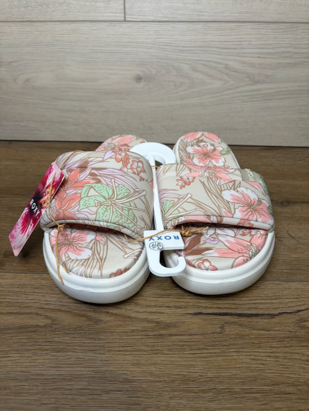 Roxy Gelato Lux Women’s Pink Platform Sandals Slip On Casual Shoes Size 9 NWT
